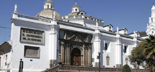 Basilica central metropolitana de Quito