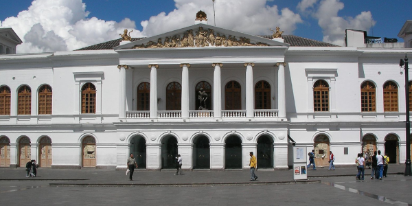 Plaza del teatro sucre