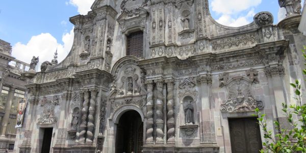 arquitectura exterior la loyola